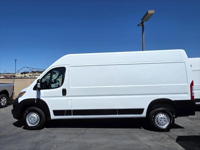 2027 RAM ProMaster Cargo Van Tradesman