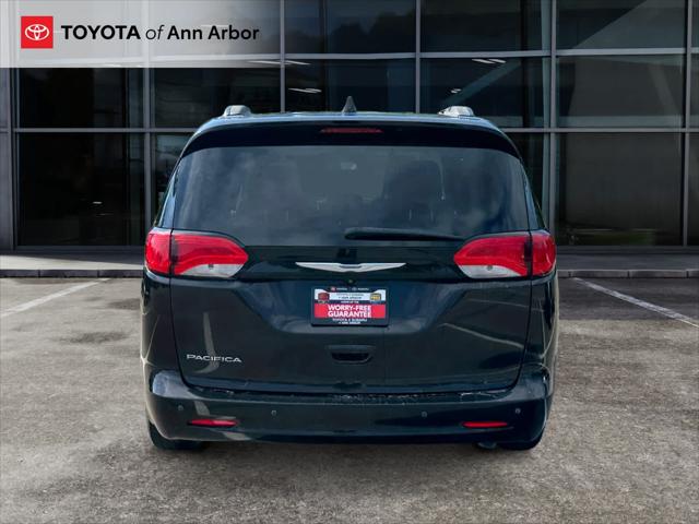 2018 Chrysler Pacifica Touring