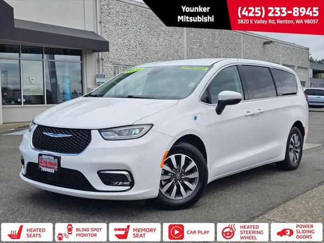 2023 Chrysler Pacifica Hybrid Touring L for sale in Renton, WA