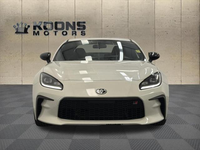 2025 Toyota GR86 Premium