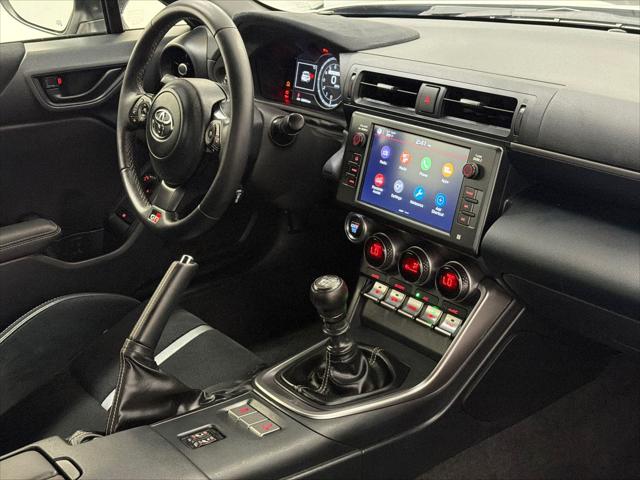 2025 Toyota GR86 Premium