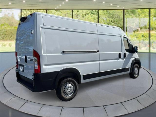 2027 RAM ProMaster Cargo Van Tradesman