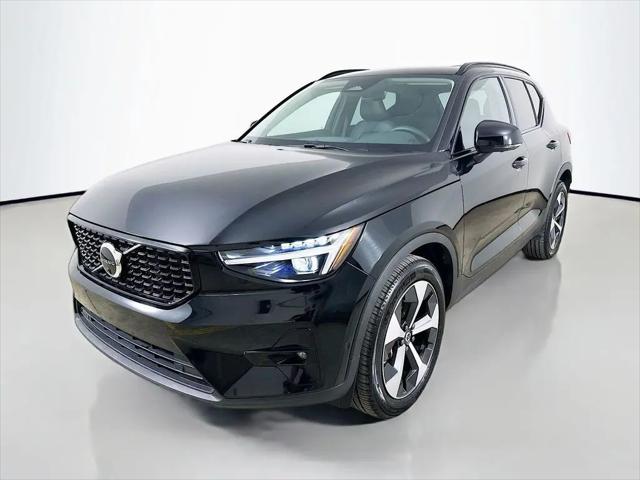 2026 Volvo XC40 Plus, B5 AWD Gas (mild hybrid), Dark for sale in Dublin, OH