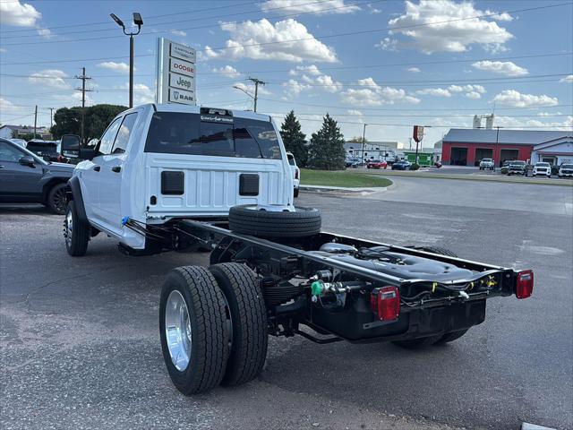 2026 RAM 5500 Chassis RAM 5500 TRADESMAN CHASSIS CREW CAB 4X4 84 CA