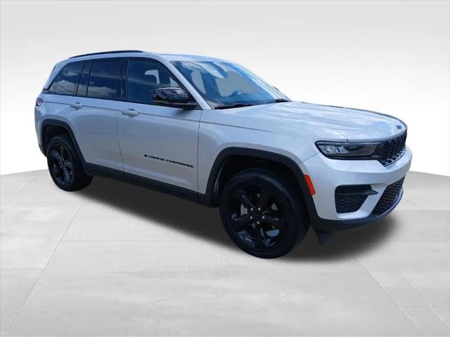 2024 Jeep Grand Cherokee Altitude 4x4 for sale in Ottawa, IL