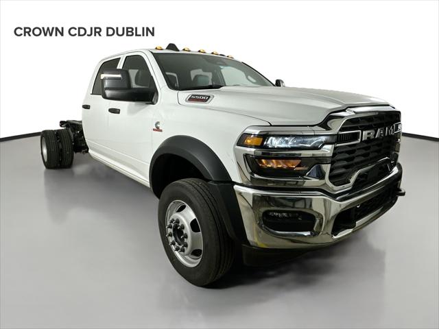 2026 RAM 5500 Chassis RAM 5500 TRADESMAN CHASSIS CREW CAB 4X4 84 CA