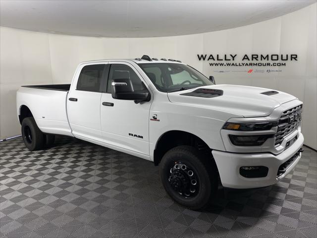 2026 RAM 3500 RAM 3500 BIG HORN CREW CAB 4X4 8 BOX