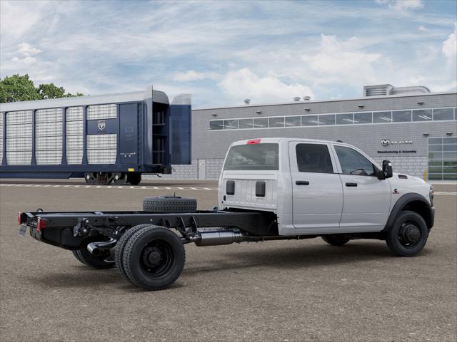 2026 RAM 5500 Chassis RAM 5500 TRADESMAN CHASSIS CREW CAB 4X4 84 CA