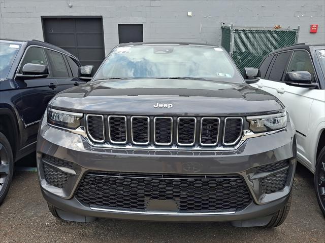 2026 Jeep Grand Cherokee GRAND CHEROKEE LAREDO X 4X4 2026 Jeep Grand Cherokee GRAND CHEROKEE LAREDO X 4X4