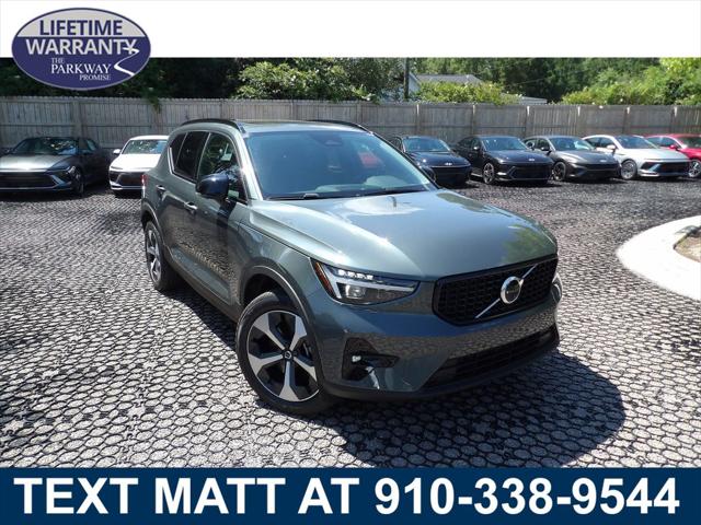 2026 Volvo XC40 Plus, B5 AWD Gas mild hybrid, Dark for sale in Wilmington, NC