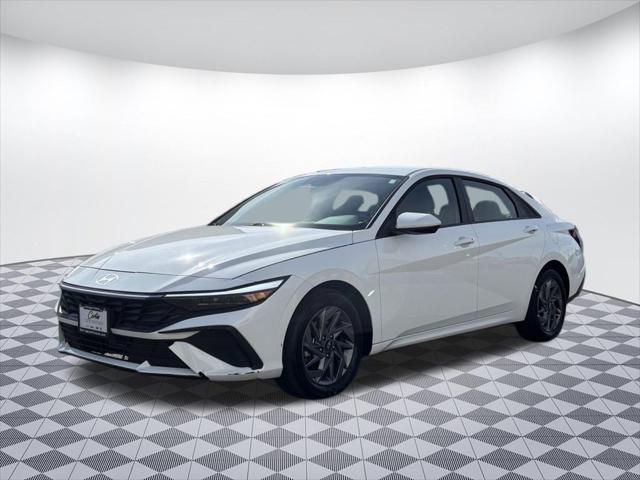 Used 2025 Hyundai Elantra Hybrid Blue For Sale in Bellingham, WA
