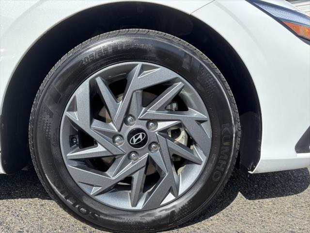 Used 2025 Hyundai Elantra Hybrid Blue For Sale in Bellingham, WA