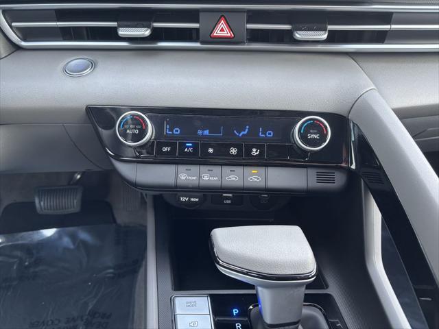 Used 2025 Hyundai Elantra Hybrid Blue For Sale in Bellingham, WA