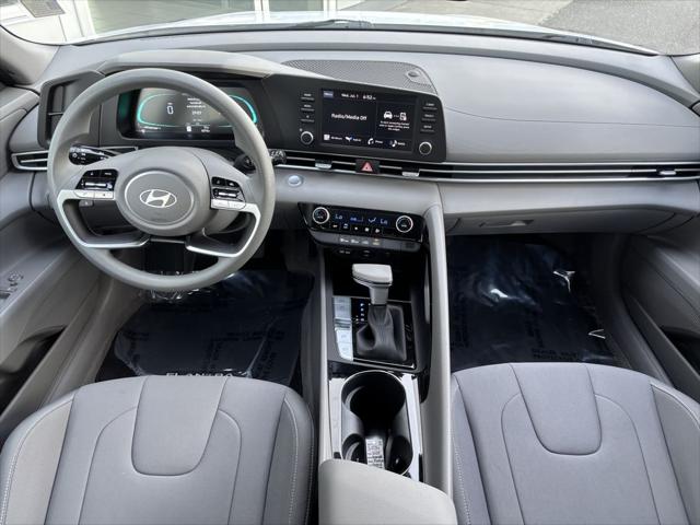 Used 2025 Hyundai Elantra Hybrid Blue For Sale in Bellingham, WA