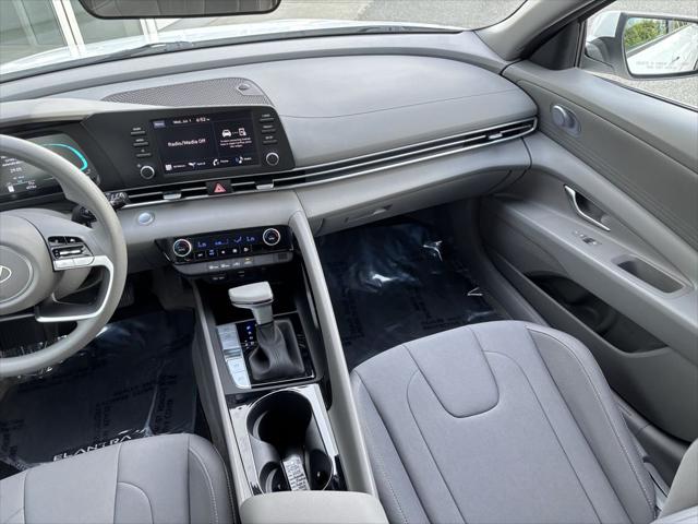 Used 2025 Hyundai Elantra Hybrid Blue For Sale in Bellingham, WA