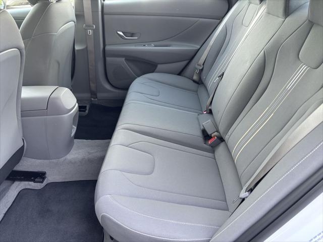 Used 2025 Hyundai Elantra Hybrid Blue For Sale in Bellingham, WA