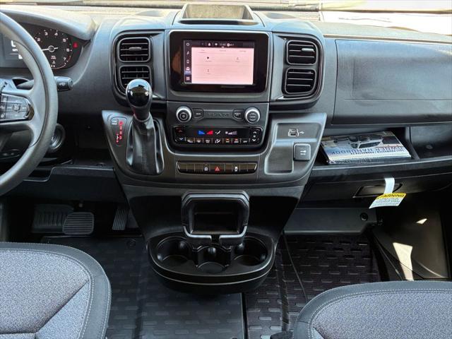 2027 RAM ProMaster Cargo Van Tradesman