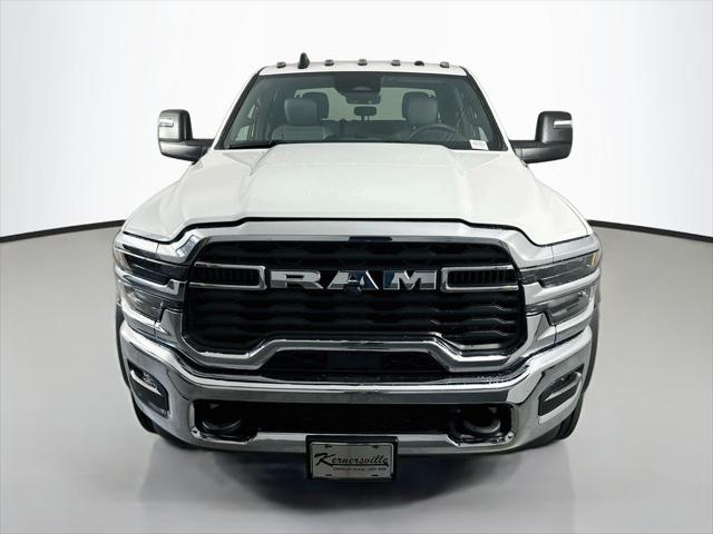 2026 RAM 5500 Chassis RAM 5500 TRADESMAN CHASSIS CREW CAB 4X4 60 CA