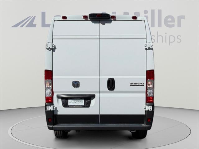 2027 Ram ProMaster Cargo Van Tradesman