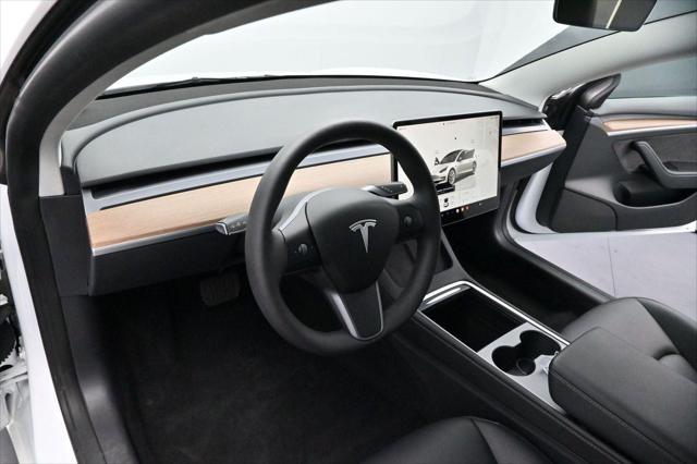 2022 Tesla Model 3 Rear-Wheel Drive