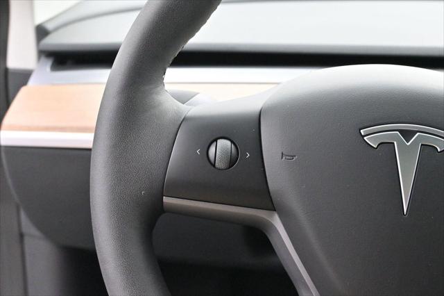 2022 Tesla Model 3 Rear-Wheel Drive