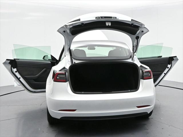 2022 Tesla Model 3 Rear-Wheel Drive