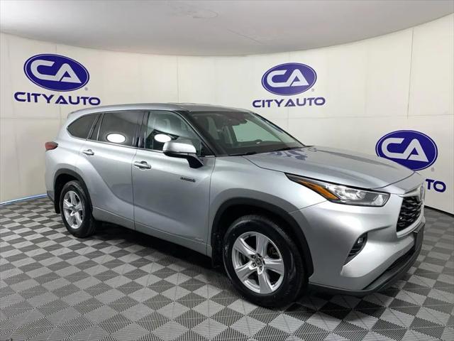 2020 Toyota Highlander Hybrid LE for sale in Memphis, TN