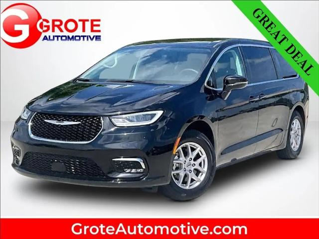 2024 Chrysler Pacifica Touring L for sale in Elkhart, IN