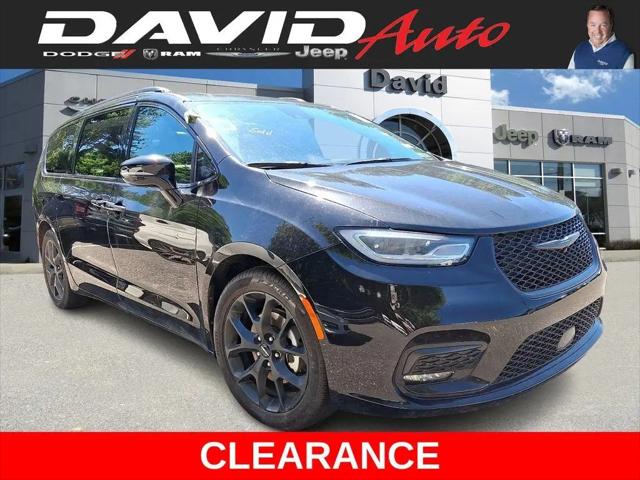 2025 Chrysler Pacifica Limited for sale in Glen Mills, PA