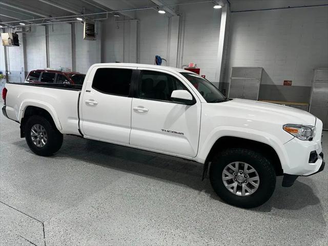 2018 Toyota Tacoma SR5 V6 for sale in Waterloo, IA