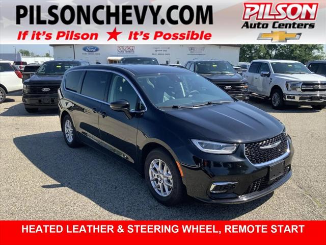 2024 Chrysler Pacifica Touring L for sale in Clinton, IN