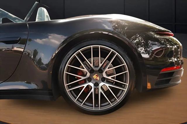 2021 Porsche 911 Carrera 4 Cabriolet