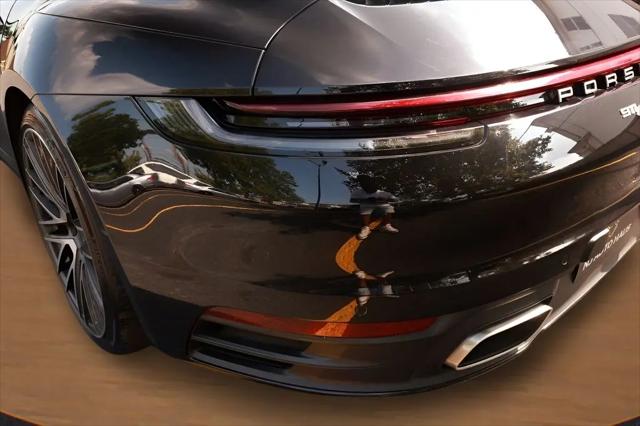 2021 Porsche 911 Carrera 4 Cabriolet