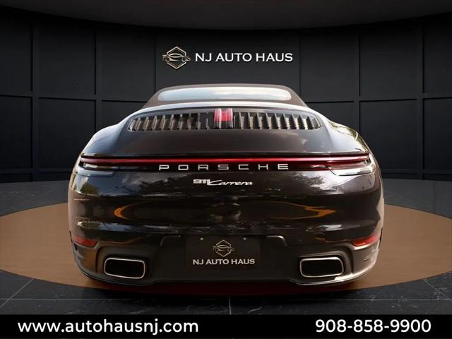 2021 Porsche 911 Carrera 4 Cabriolet