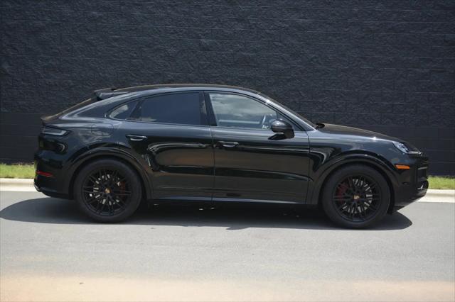 2025 Porsche Cayenne GTS