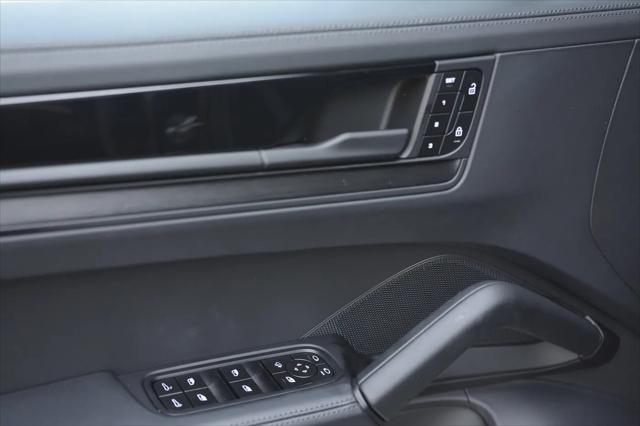 2025 Porsche Cayenne GTS