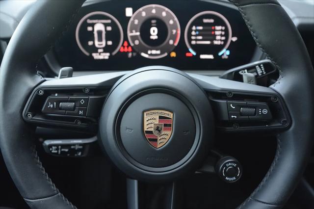 2025 Porsche Cayenne GTS