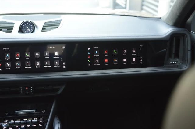 2025 Porsche Cayenne GTS