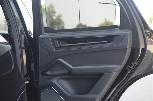 2025 Porsche Cayenne GTS