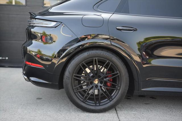 2025 Porsche Cayenne GTS