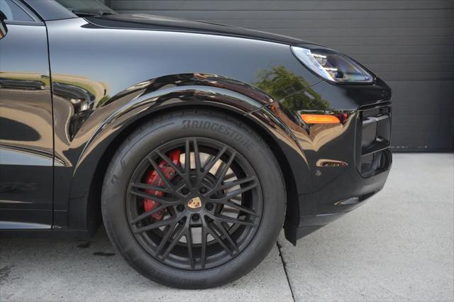 2025 Porsche Cayenne GTS
