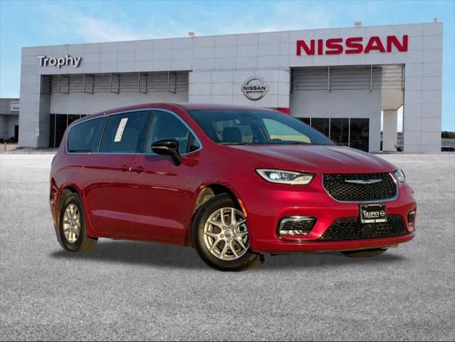 2025 Chrysler Pacifica Select for sale in Mesquite, TX