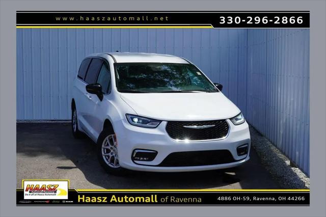 2024 Chrysler Pacifica Touring L for sale in Ravenna, OH