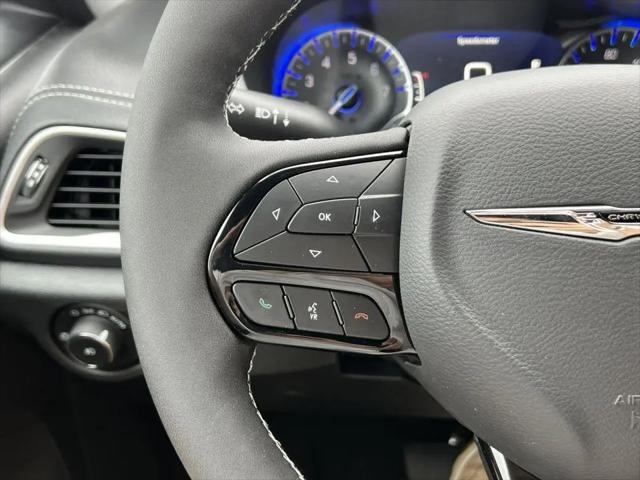 2026 Chrysler Pacifica Select AWD