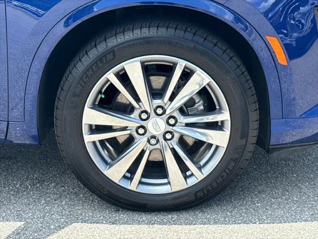 2025 Cadillac XT6 FWD Premium Luxury