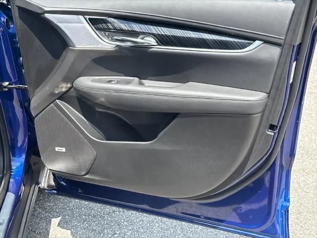2025 Cadillac XT6 FWD Premium Luxury