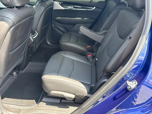 2025 Cadillac XT6 FWD Premium Luxury