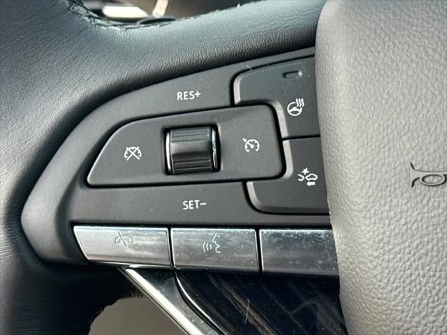 2025 Cadillac XT6 FWD Premium Luxury