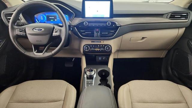 2020 Ford Escape Titanium Hybrid