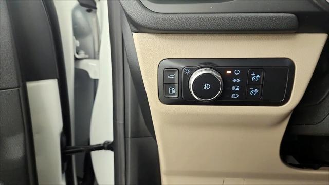 2020 Ford Escape Titanium Hybrid